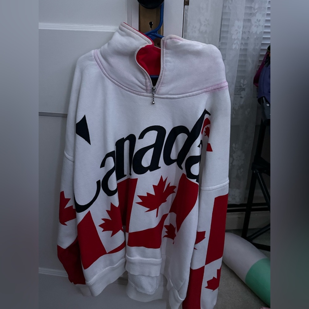 canada cropped half zip up